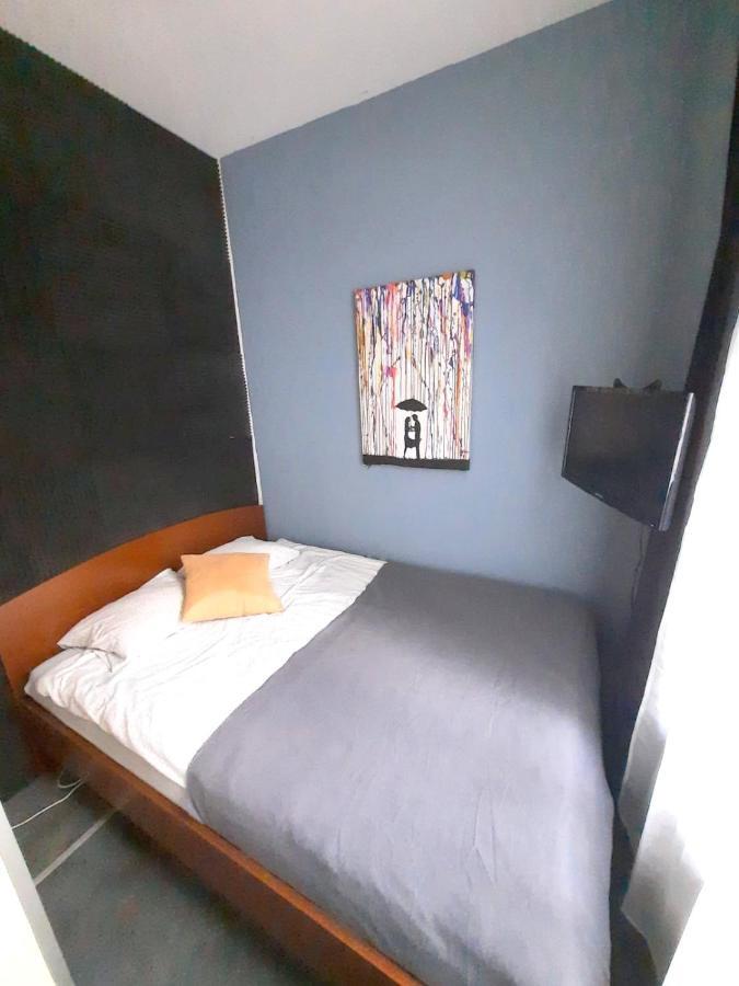 Color 2