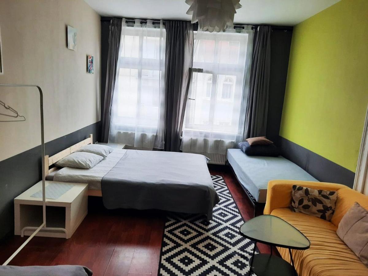 Apartment Color 2 *