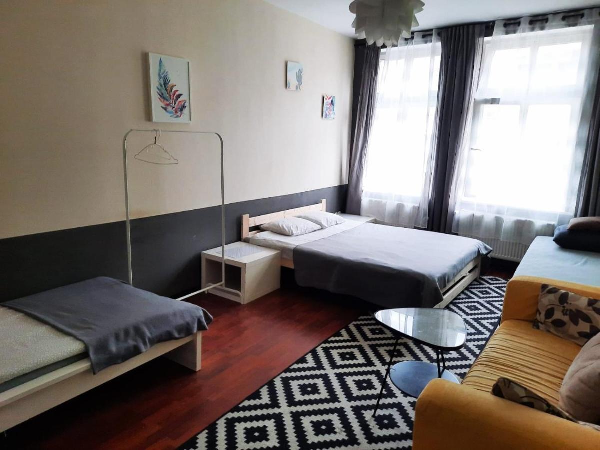 Apartment Color 2 *
